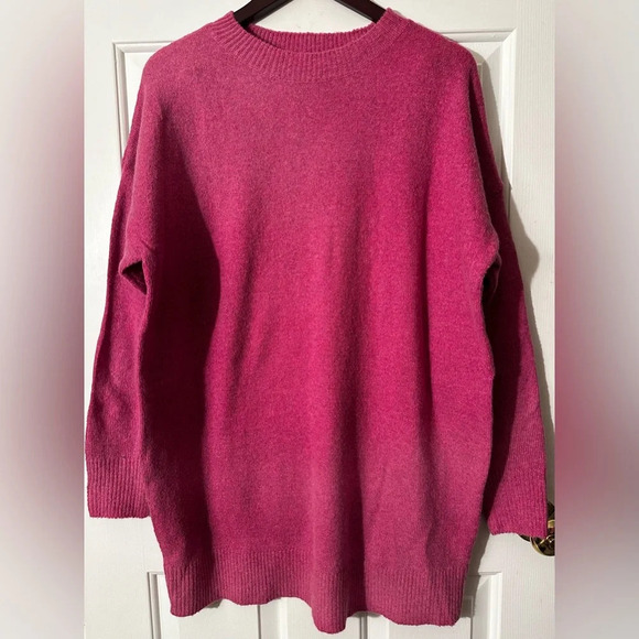 NWT LE LIS Hot Pink Oversized XS Wool Blend Crew Neck SOFT LIKE CASHMERE Sweater - Picture 4 of 11